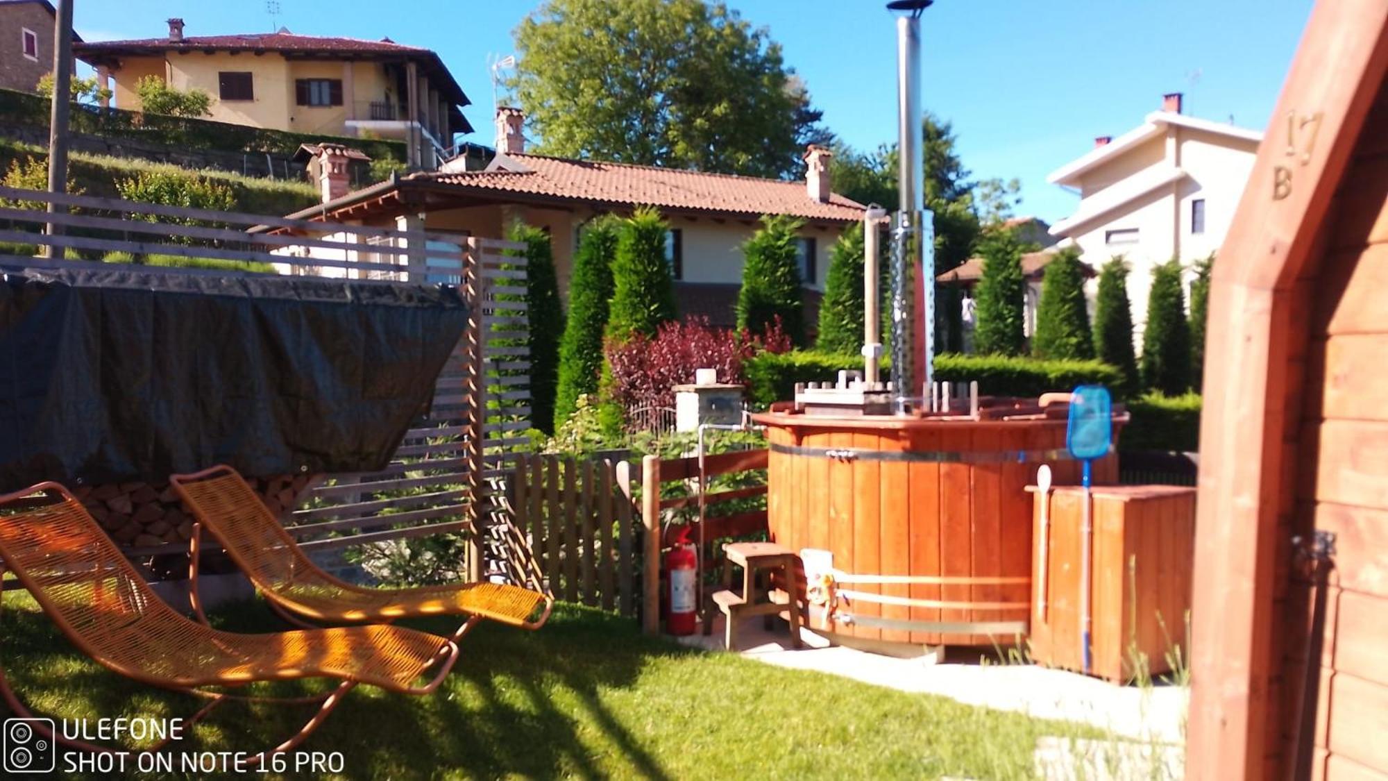 La Tana Dello Scoiattolo - Adults Only Bed and Breakfast Murazzano  Buitenkant foto
