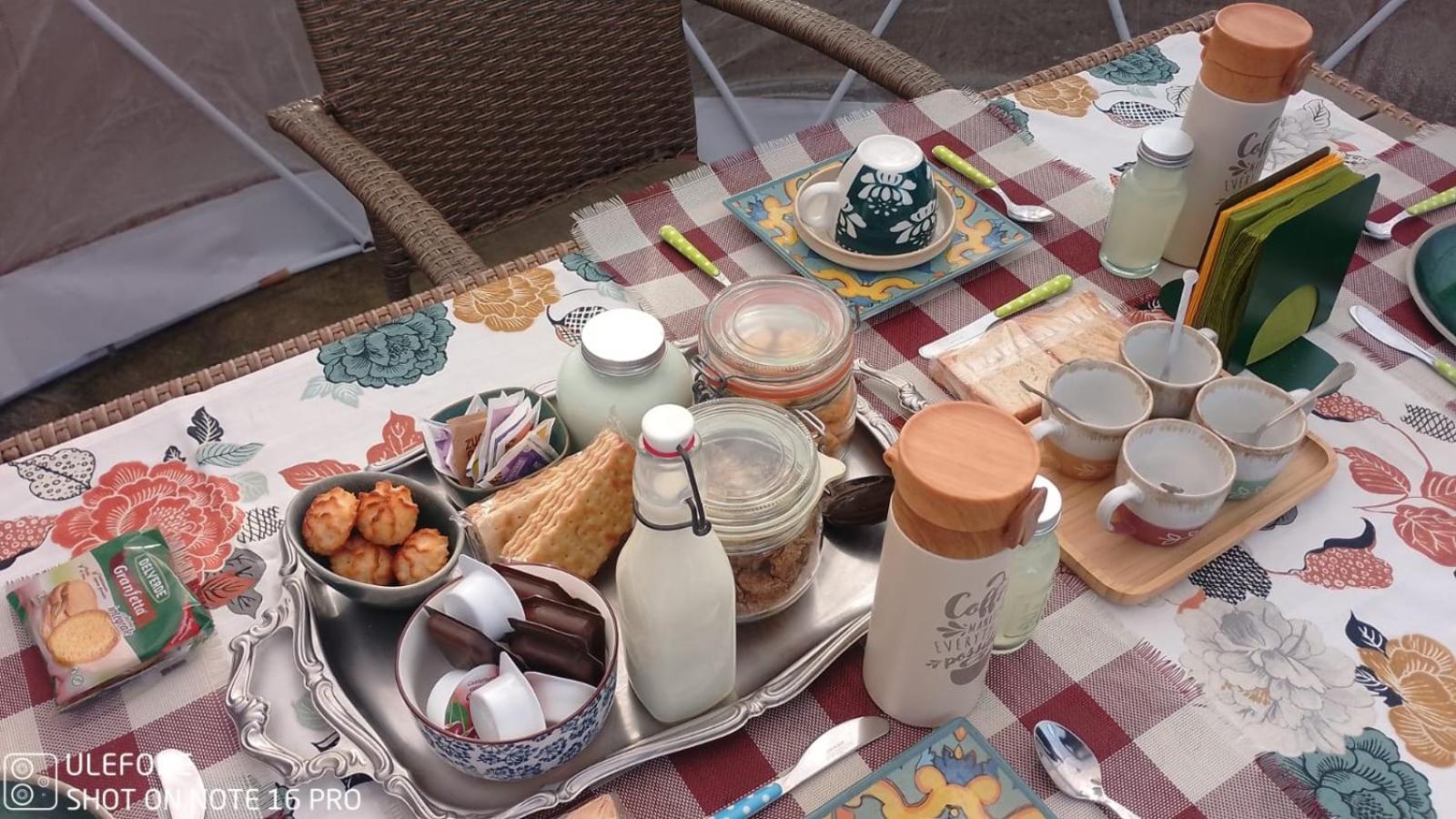 La Tana Dello Scoiattolo - Adults Only Bed and Breakfast Murazzano  Buitenkant foto